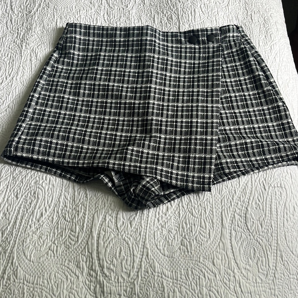 Woman skirt
